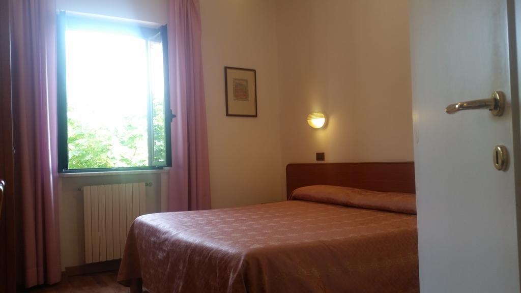 Hotel Rinascente Chianciano Terme Exterior foto
